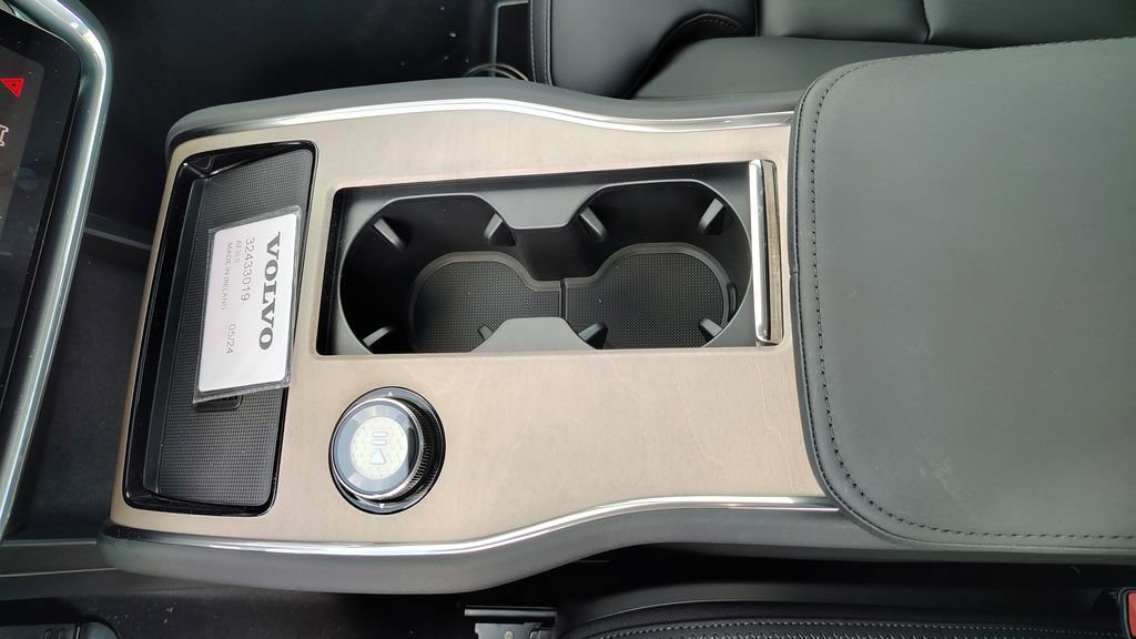 New 2025 Volvo EX90 Ultra AWD/4WD image 24