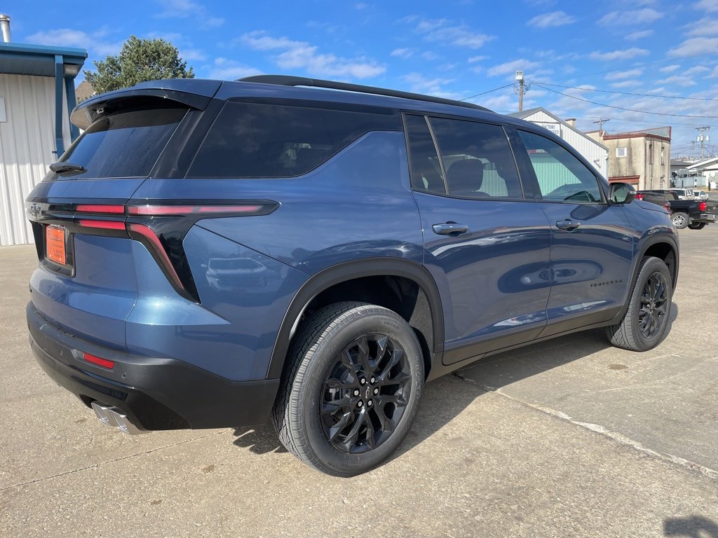 New 2026 Chevrolet Traverse LT w/ Midnight/Sport Edition image 15