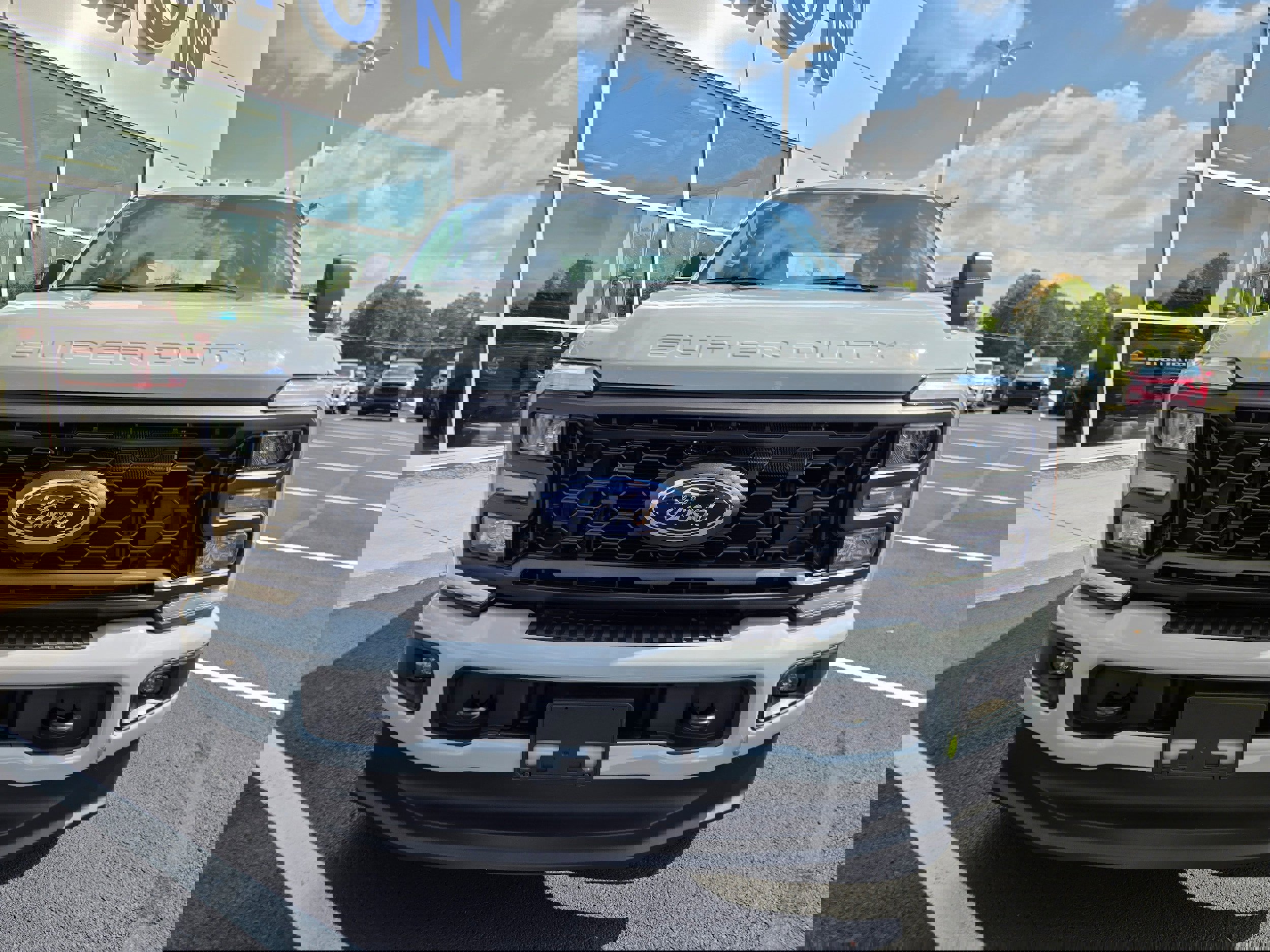 New 2026 Ford F250 4x4 Crew Cab Super Duty image 2
