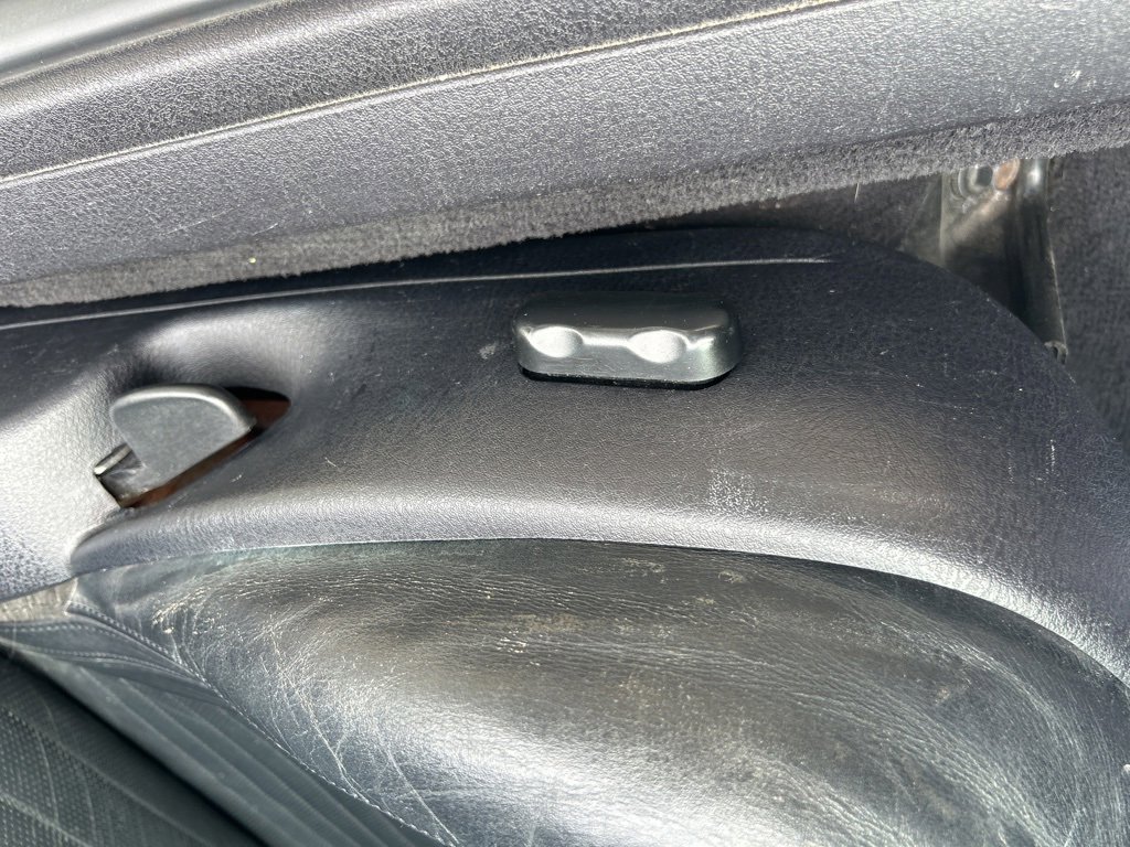 Used 2003 Ford Thunderbird Deluxe image 19