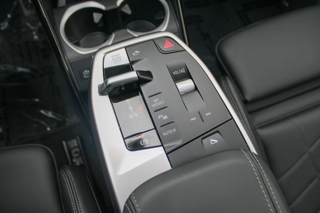 Used 2026 BMW X2 xDrive28i image 17