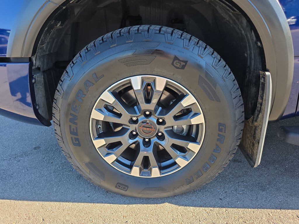 Used 2024 Nissan Titan PRO-4X w/ Pro-4x Convenience Package AWD/4WD image 6