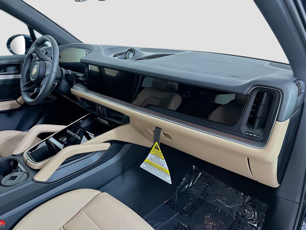 New 2026 Porsche Cayenne AWD/4WD image 31