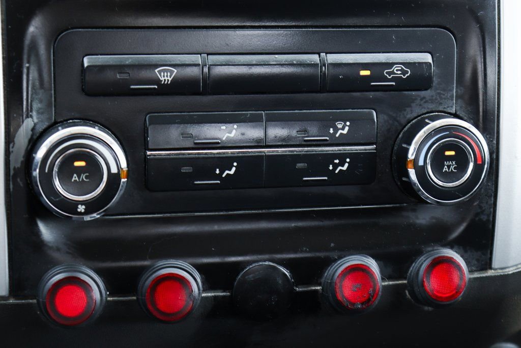 Used 2020 Nissan Frontier SV image 29