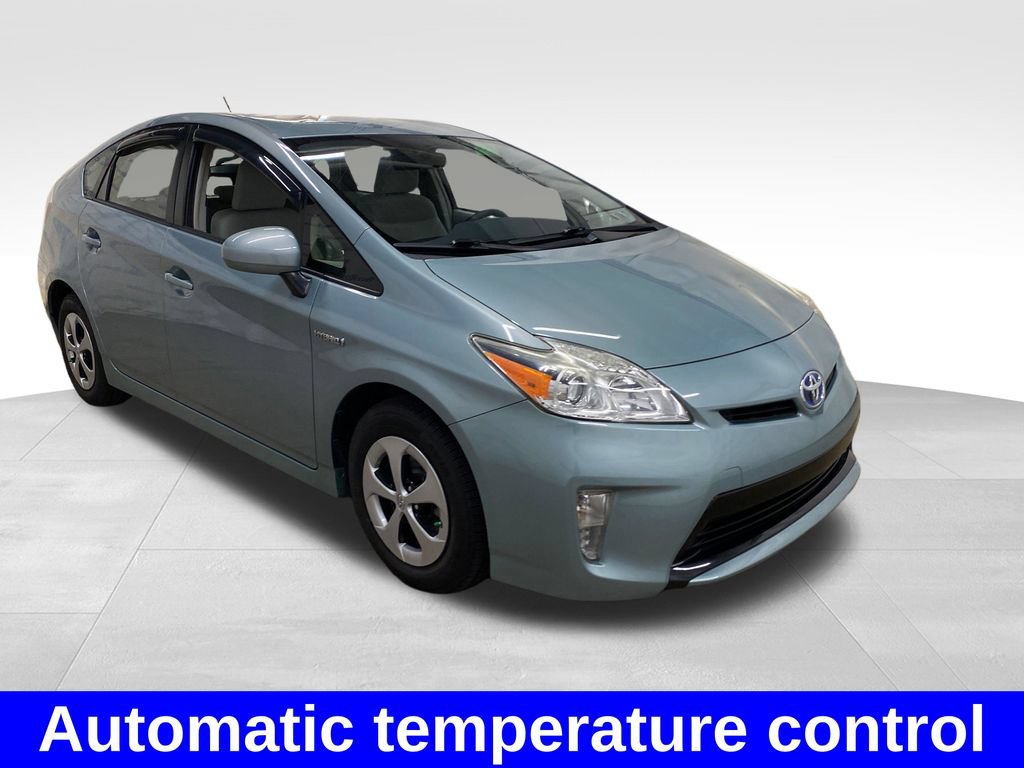 Used 2015 Toyota Prius Two FWD image 5