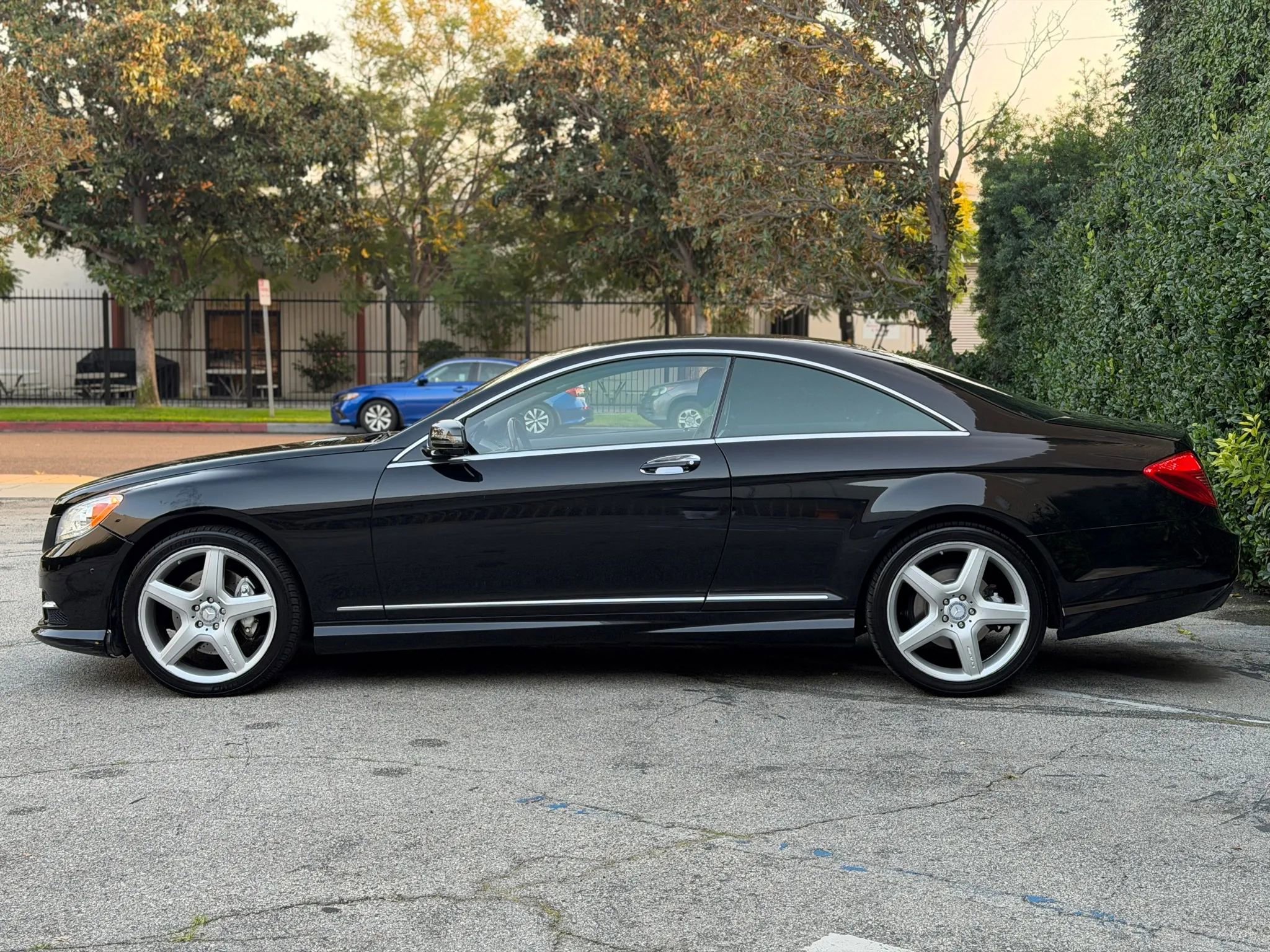 Used 2013 Mercedes-Benz CL 550 CL 550 4MATIC Coupe 2D w/ Sport Pkg Plus One image 2