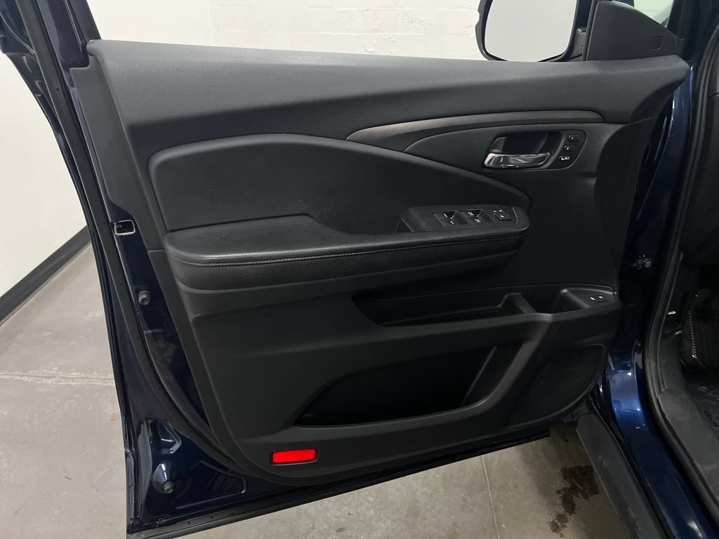 Used 2021 Honda Passport EX-L image 12