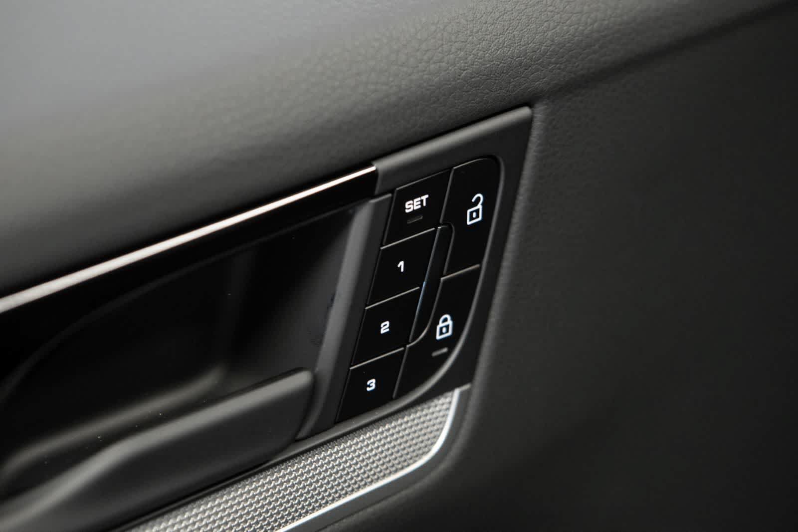 New 2026 Porsche Cayenne S AWD/4WD image 21