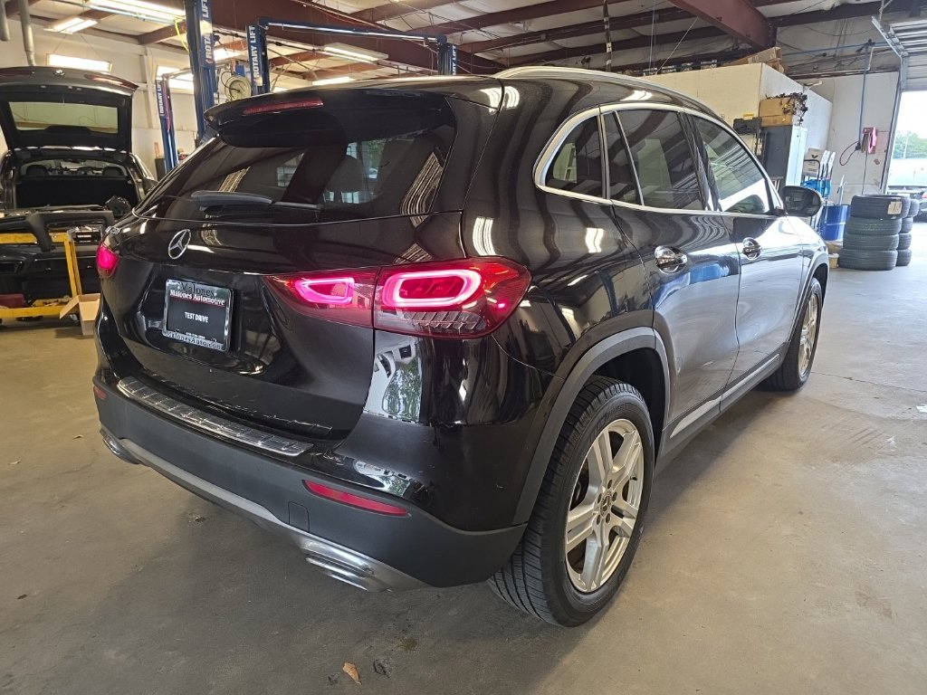 Used 2021 Mercedes-Benz GLA 250 w/ Premium Package image 3