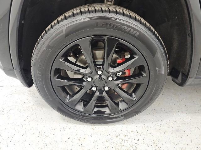 Used 2019 Jeep Grand Cherokee Altitude image 9