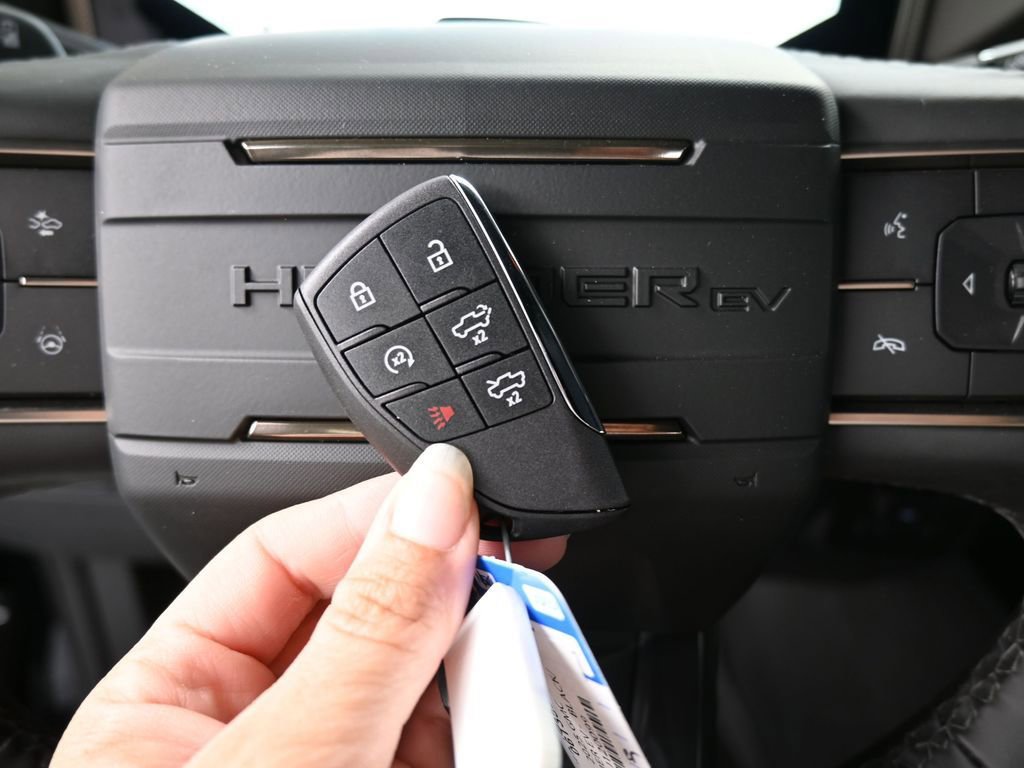 New 2025 GMC Hummer EV 2X w/ LPO, Sport Package image 36