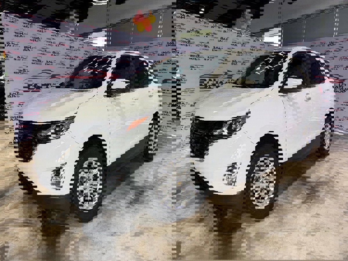 Used 2021 Chevrolet Equinox LT image 2