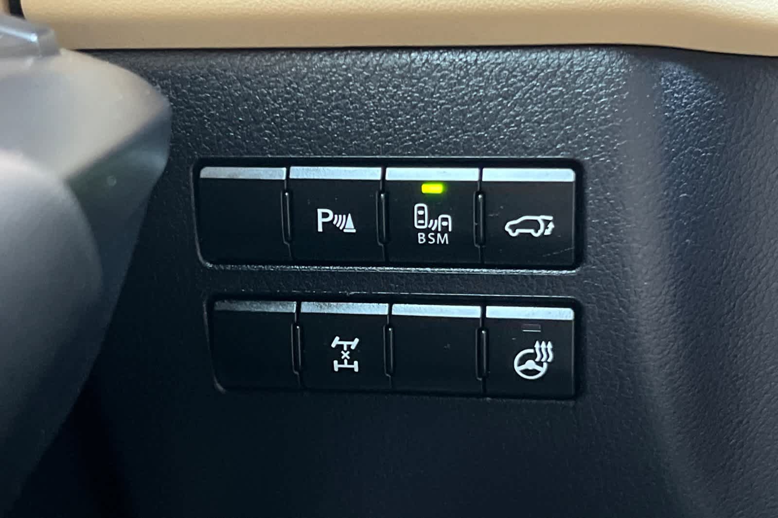 Used 2016 Lexus NX 200t AWD w/ Premium Package image 31