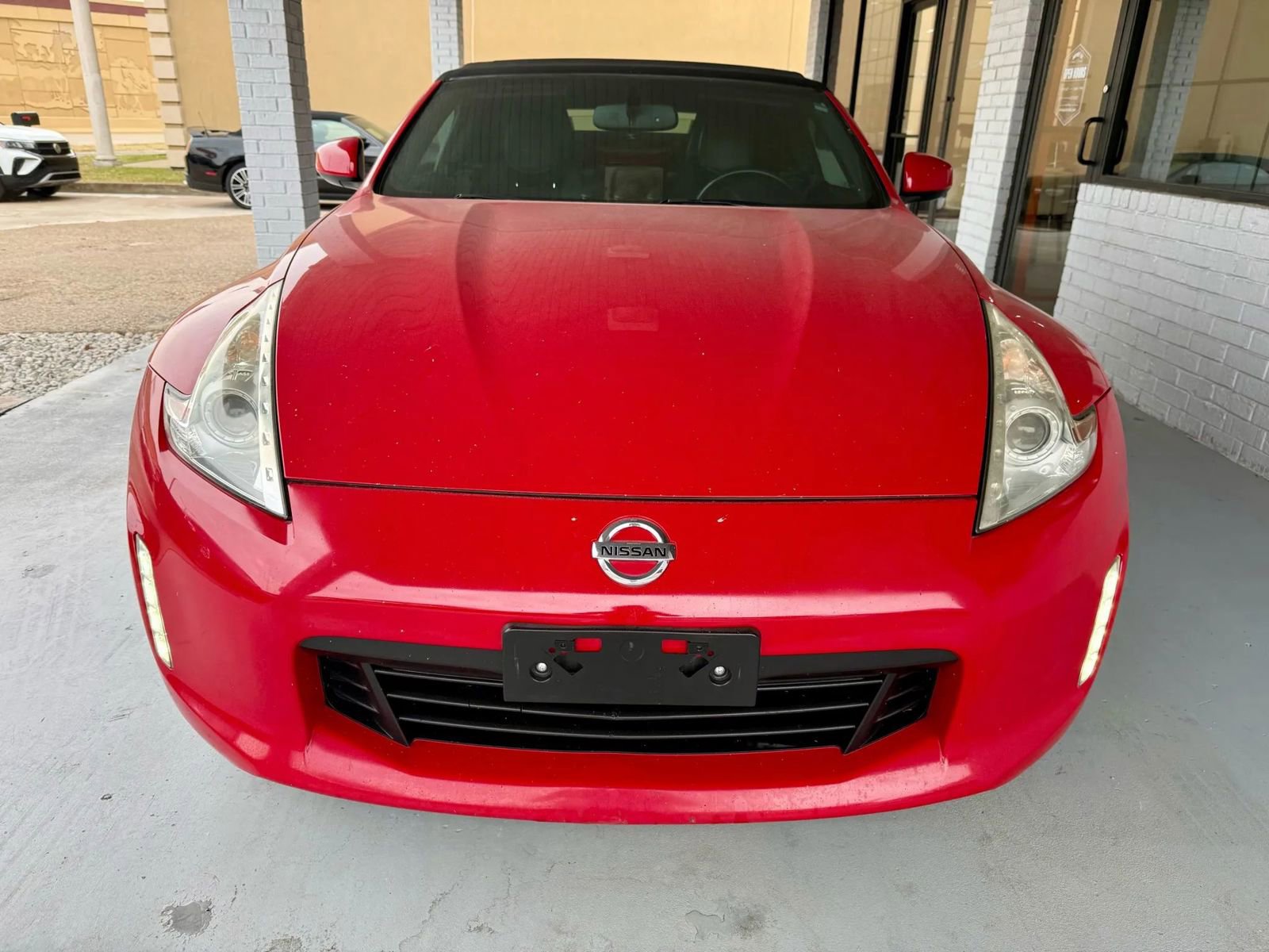 Used 2015 Nissan 370Z Touring Sport image 8