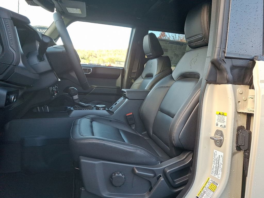New 2025 Ford Bronco Badlands AWD/4WD image 6