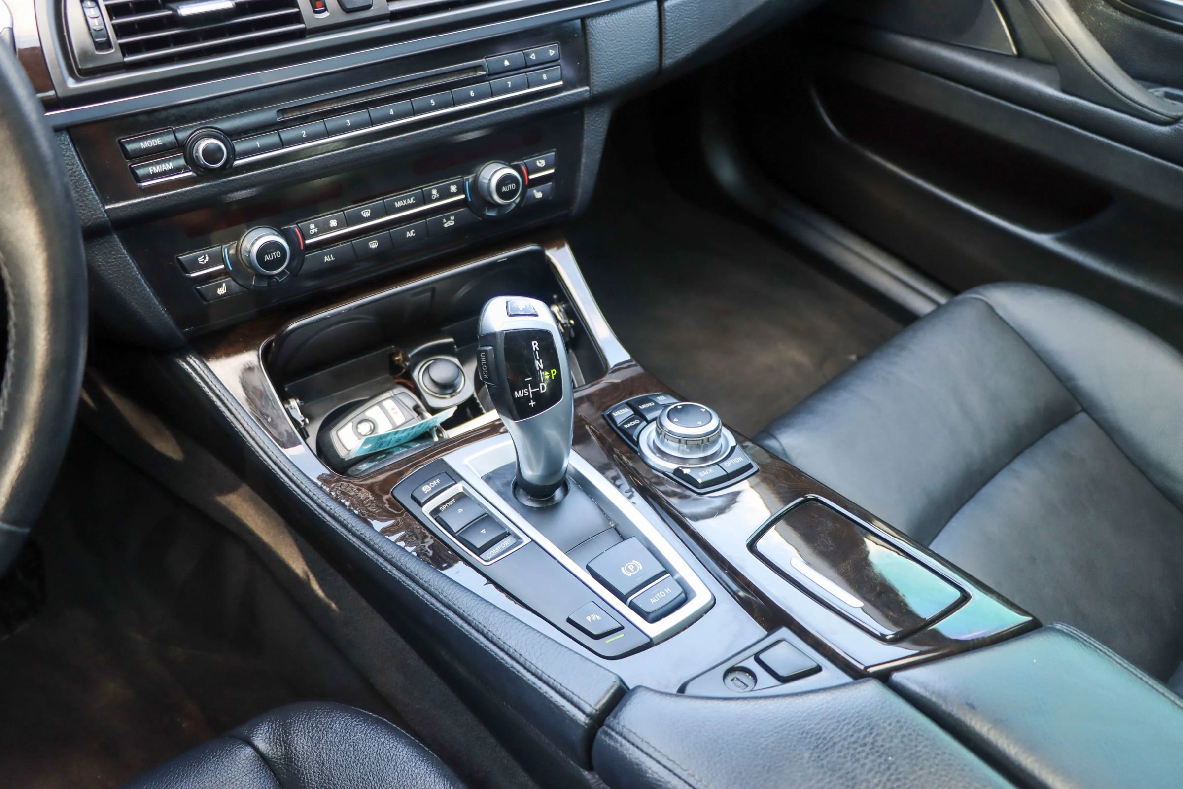 Used 2013 BMW 528i Sedan image 42