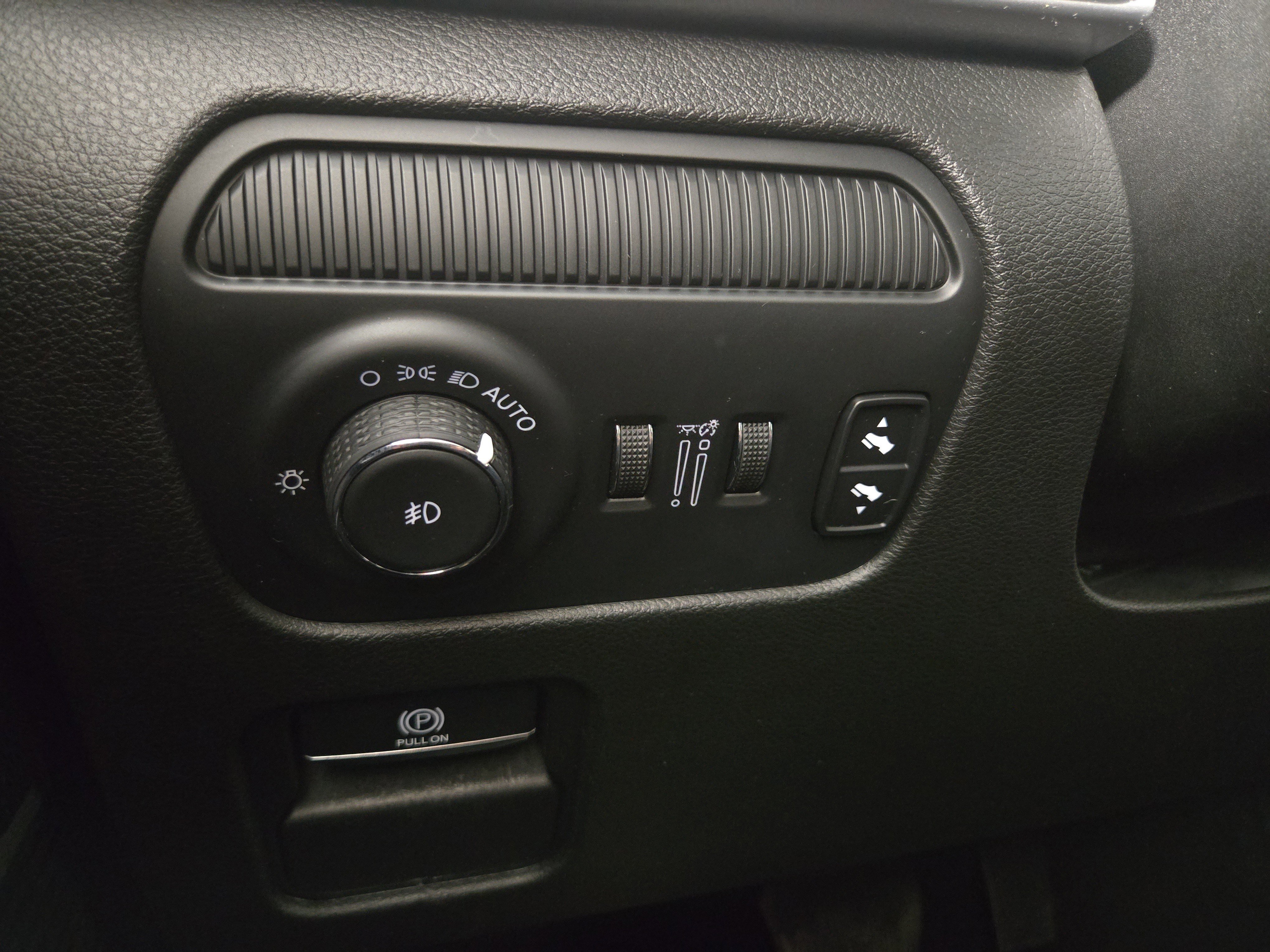 Certified 2022 Jeep Wagoneer Series III image 27