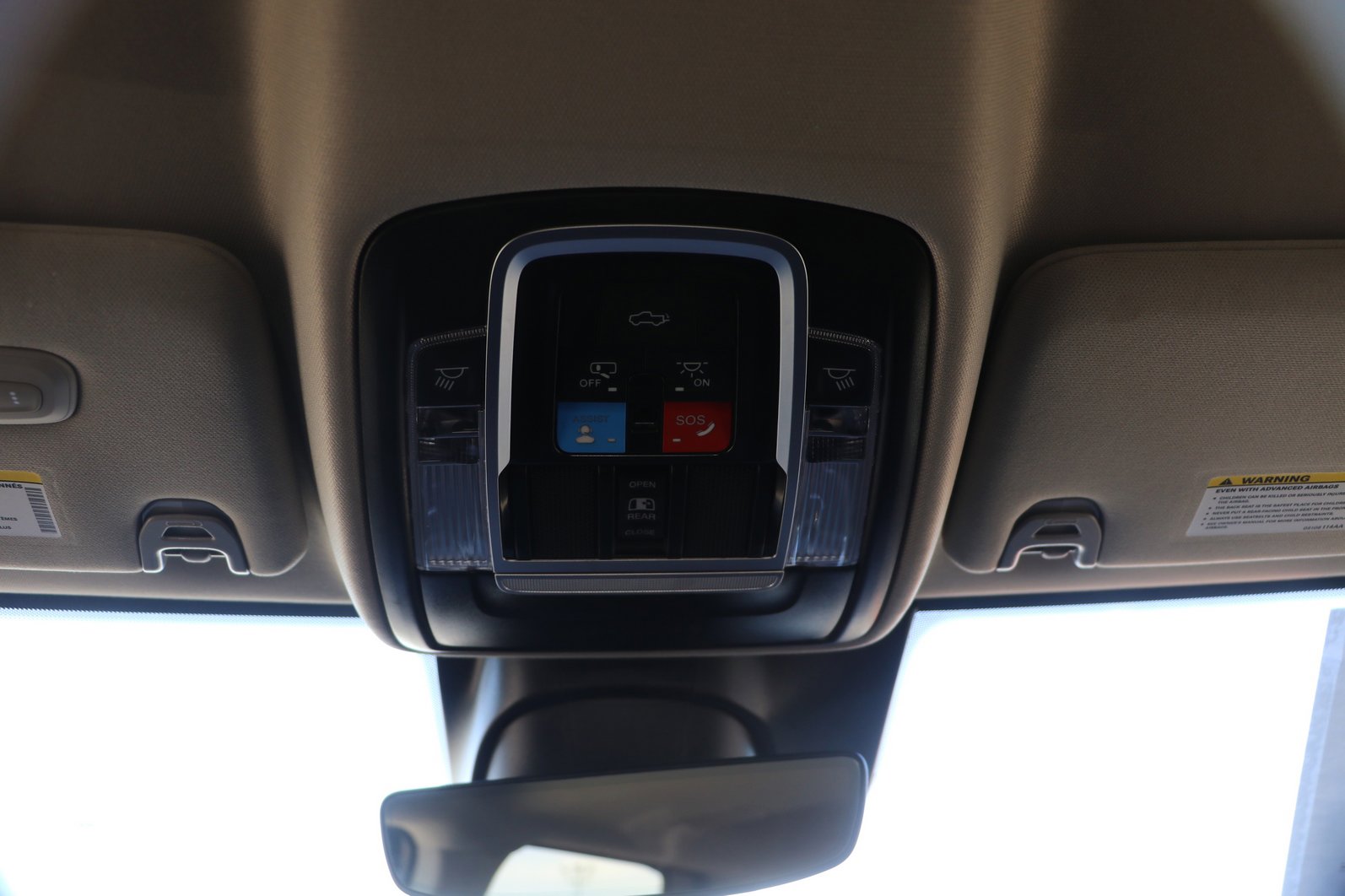 Used 2024 RAM 2500 Laramie w/ Safety Group image 27