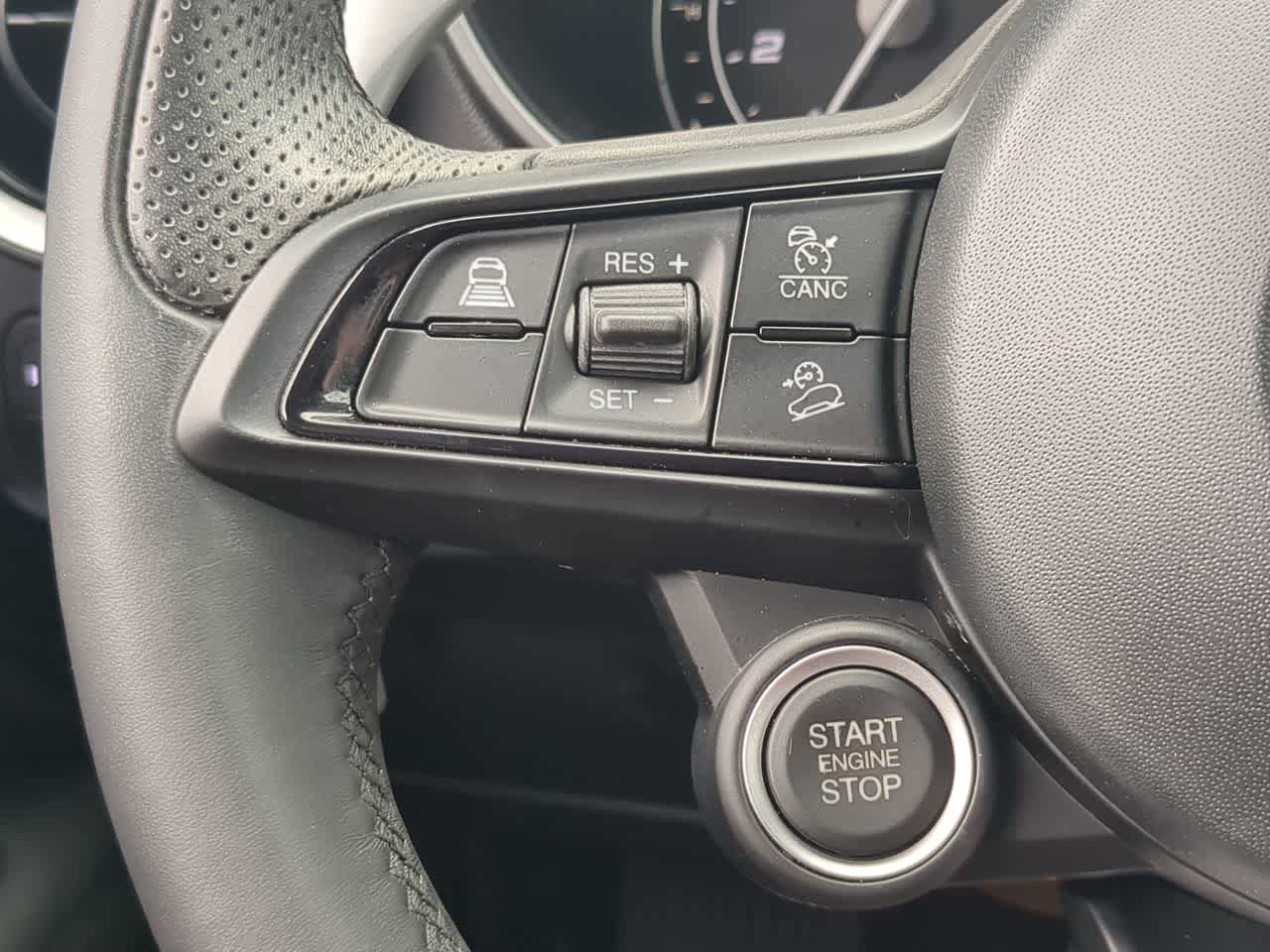 Used 2023 Alfa Romeo Stelvio Sprint AWD/4WD image 25