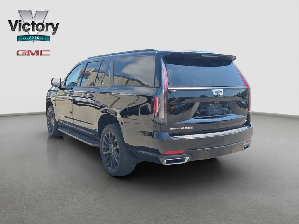 Used 2022 Cadillac Escalade ESV Premium Luxury RWD image 15