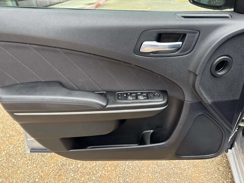 Used 2022 Dodge Charger SXT RWD image 18