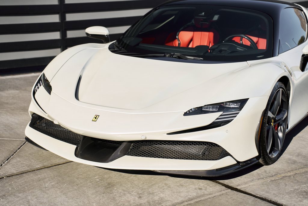 Used 2022 Ferrari SF90 Stradale image 5