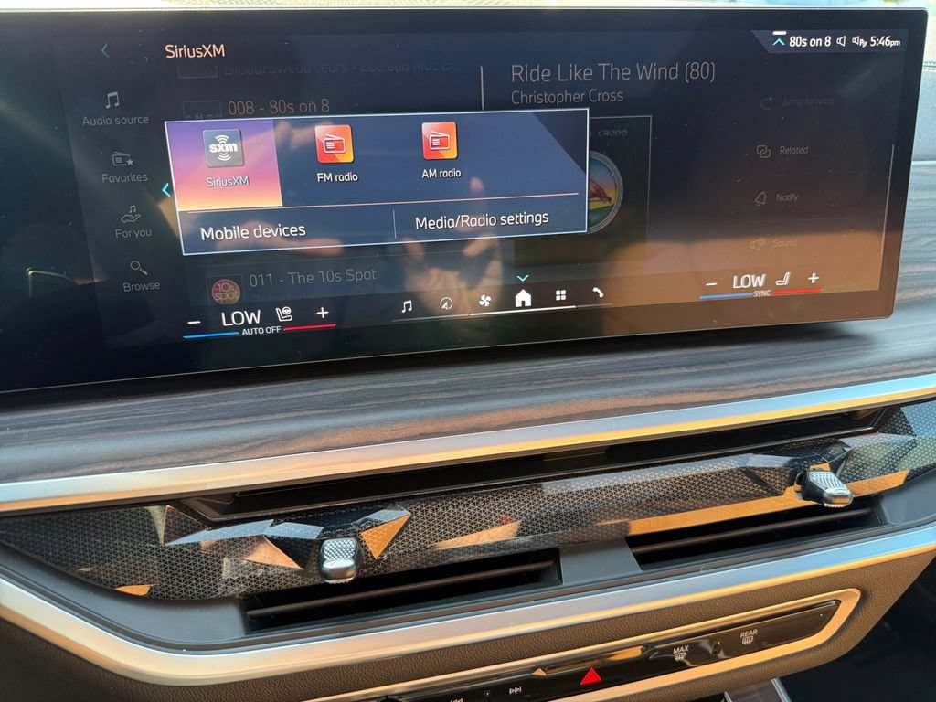 Certified 2025 BMW X5 xDrive40i w/ M Sport Package AWD/4WD image 23