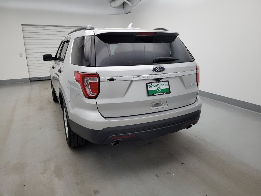 Used 2017 Ford Explorer FWD image 6