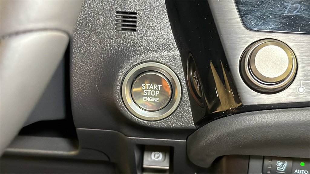 Certified 2025 Lexus ES 350 Ultra Luxury w/ Accessory Package (Z2) image 31