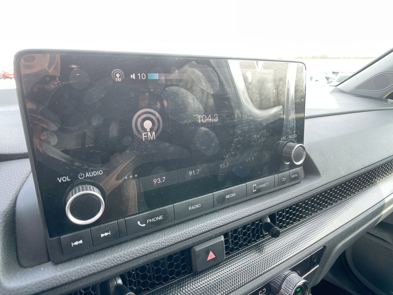 Used 2025 Honda CR-V EX image 17