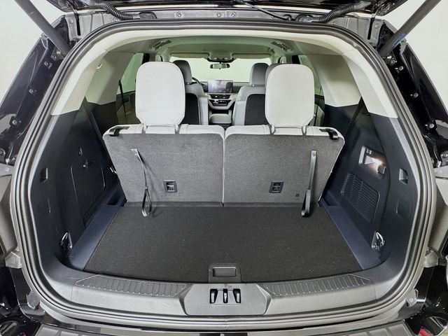 New 2026 Ford Explorer Active image 25