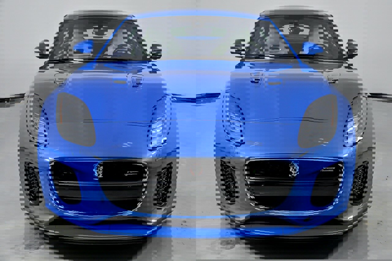 Used 2018 Jaguar F-TYPE R-Dynamic image 5