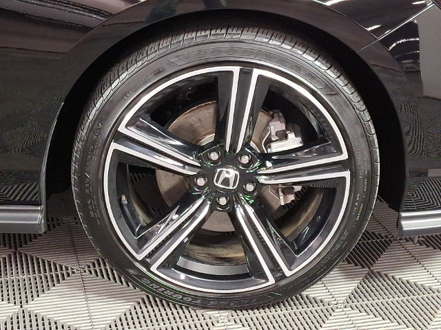 Used 2025 Honda Accord Sport image 11