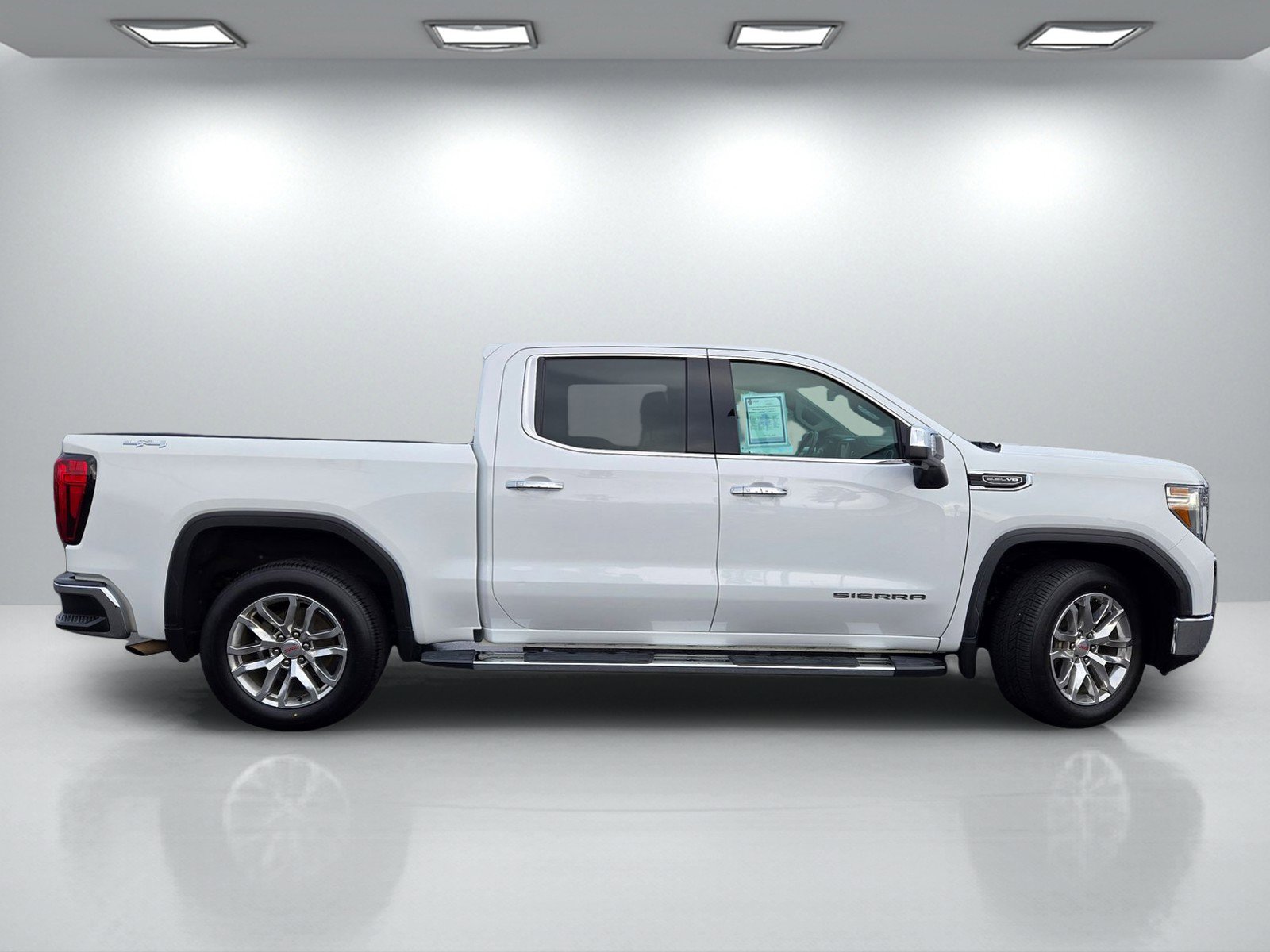Used 2020 GMC Sierra 1500 SLT w/ SLT Premium Package image 3