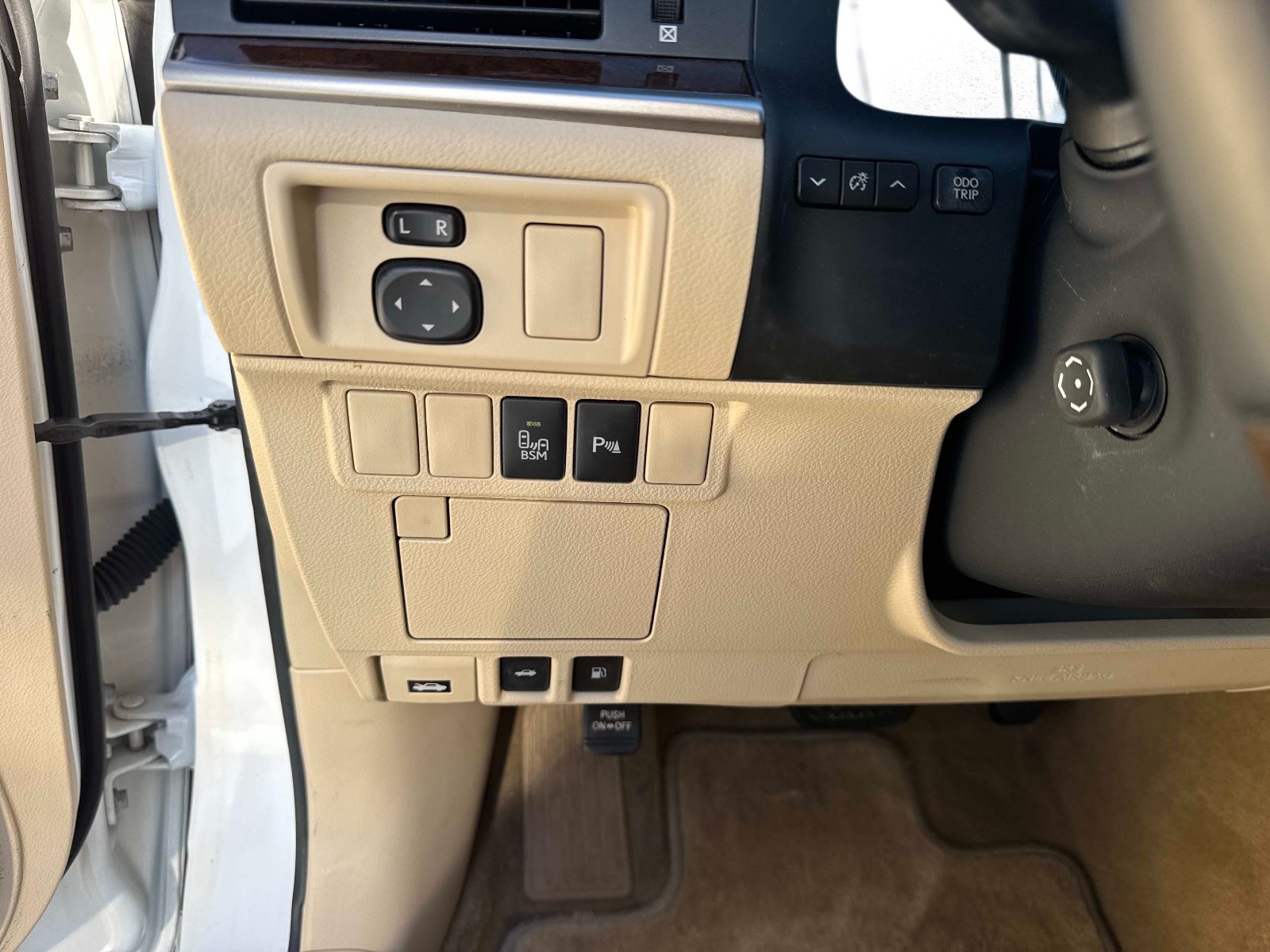 Used 2015 Lexus ES 350 w/ Luxury Package FWD image 31