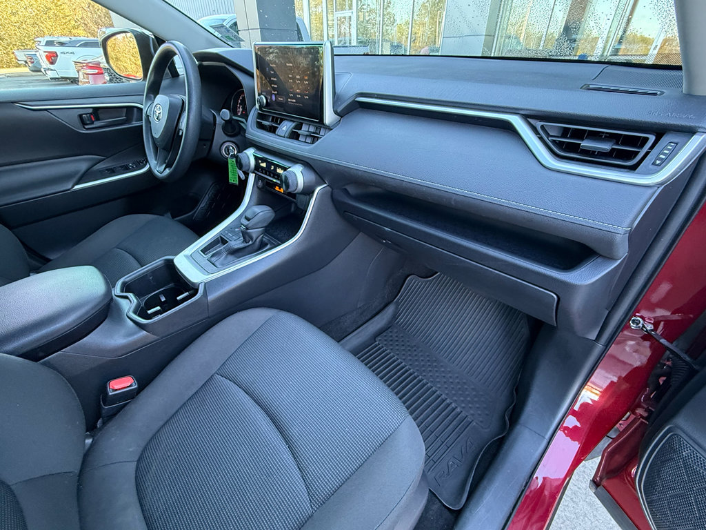 Used 2023 Toyota RAV4 LE image 18