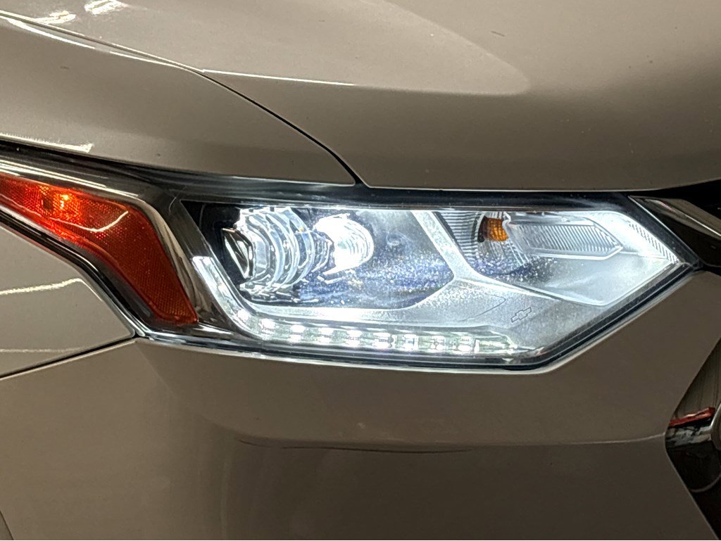 Used 2019 Chevrolet Traverse High Country AWD/4WD image 18