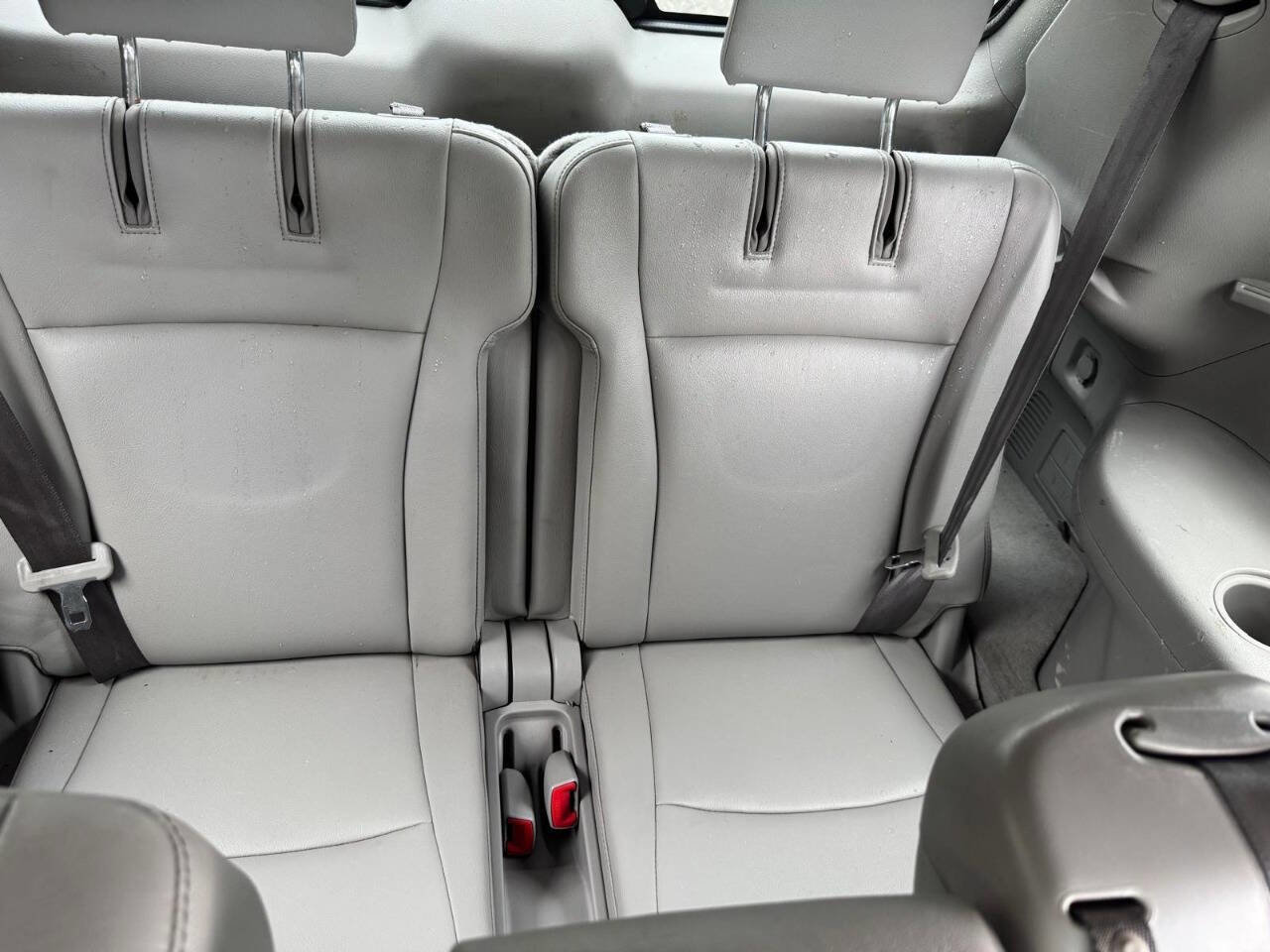 Used 2013 Toyota Highlander SE image 30