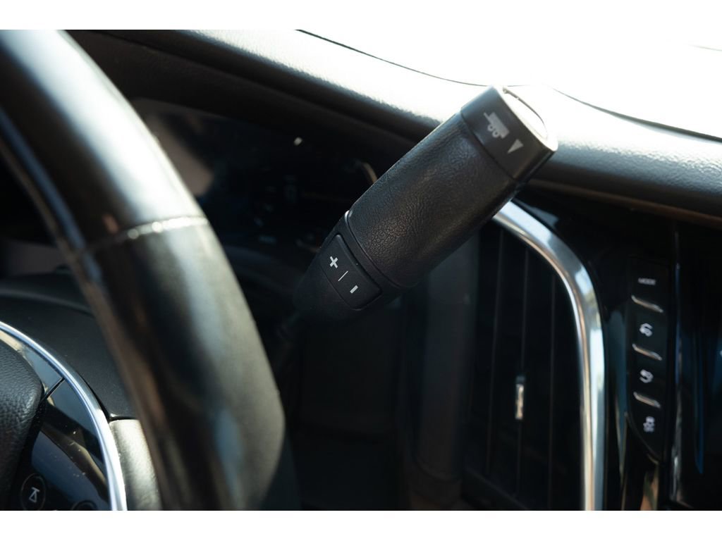 Used 2019 Cadillac Escalade Luxury image 22
