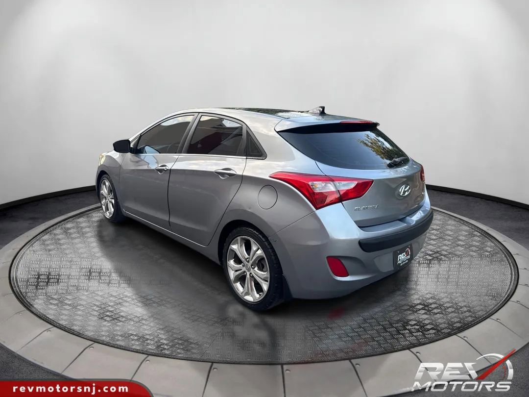 Used 2013 Hyundai Elantra GT w/ Style Pkg FWD image 3