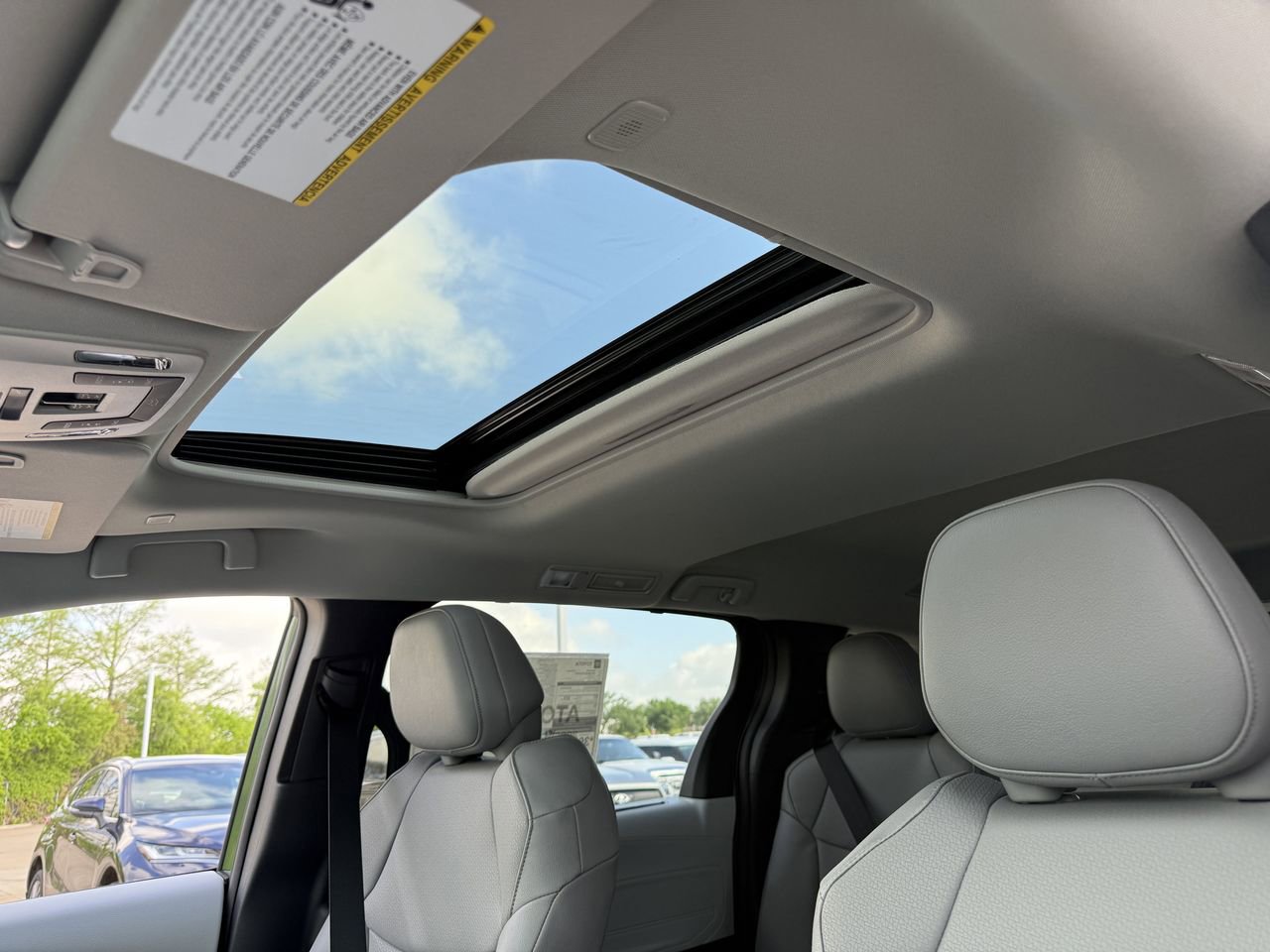 New 2026 Toyota Sienna XLE image 26
