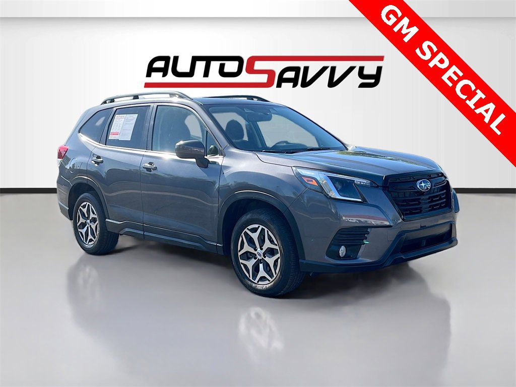 Used 2022 Subaru Forester Premium image 1