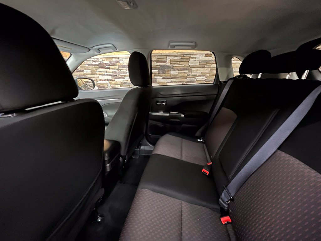 Used 2019 Mitsubishi Outlander Sport ES AWD/4WD image 40