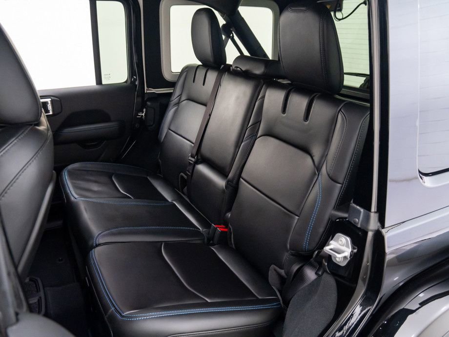 Used 2024 Jeep Wrangler Unlimited Rubicon 4xe image 18