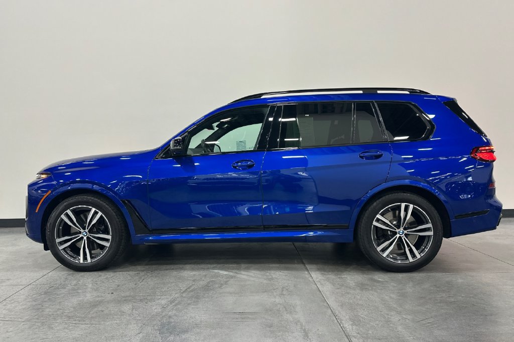 Certified 2025 BMW X7 M60i AWD/4WD image 7