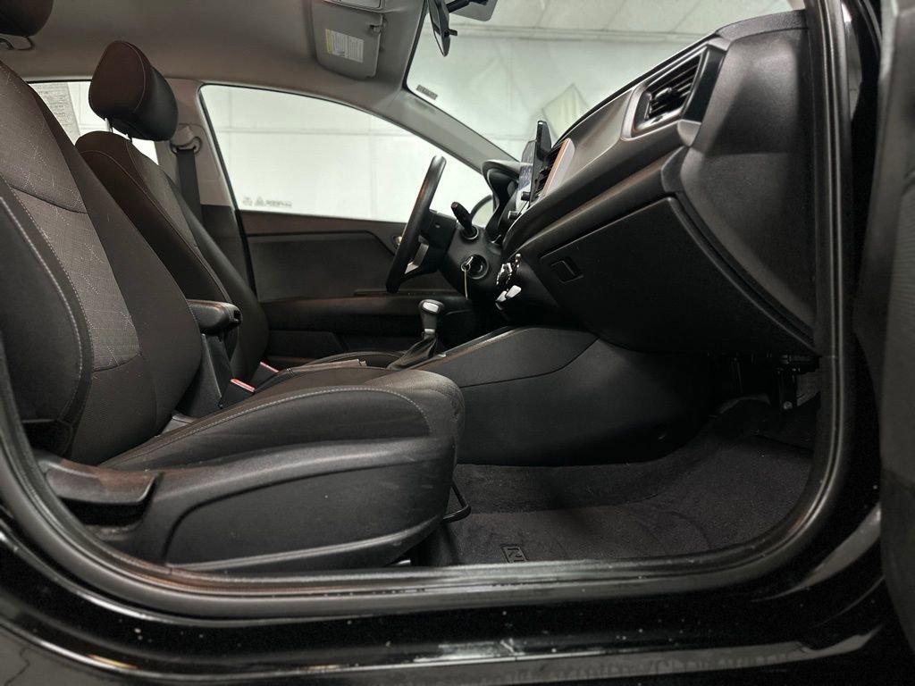 Used 2022 Kia Rio S image 20