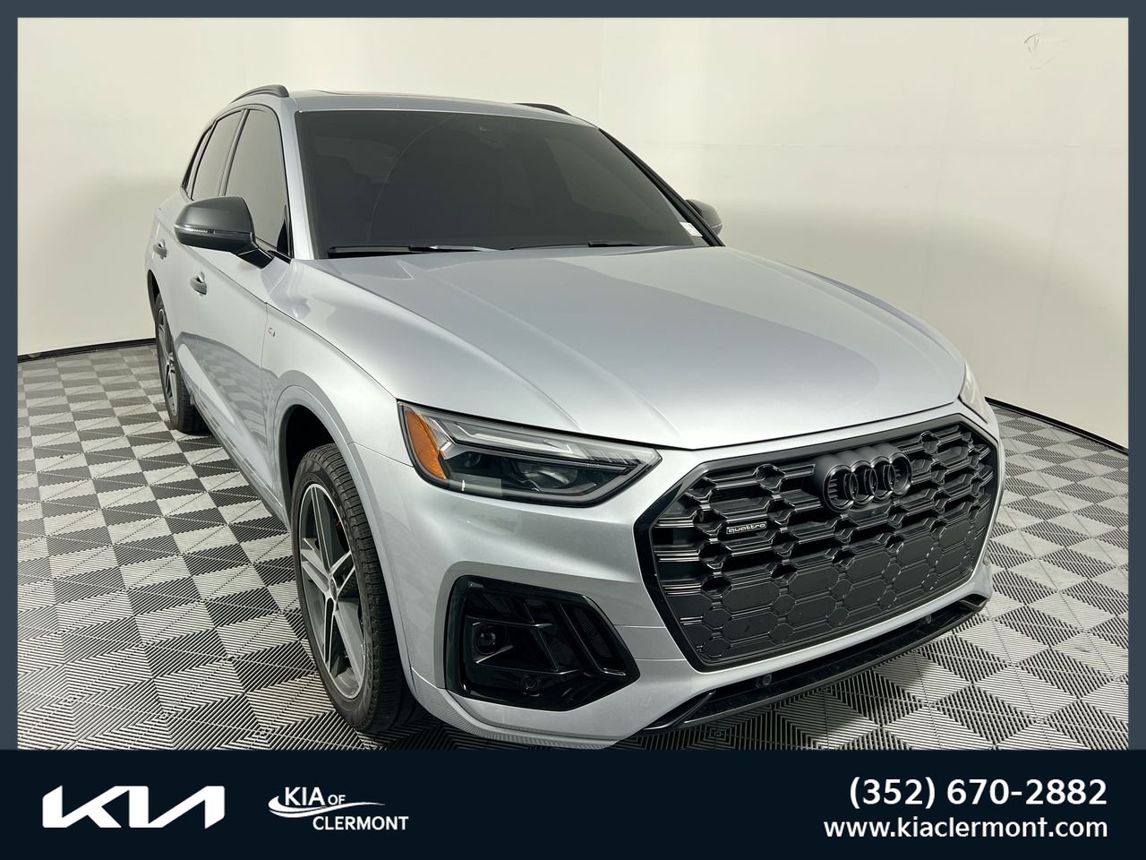 Used 2025 Audi Q5 e Premium Plus w/ Premium Plus Package AWD/4WD image 1