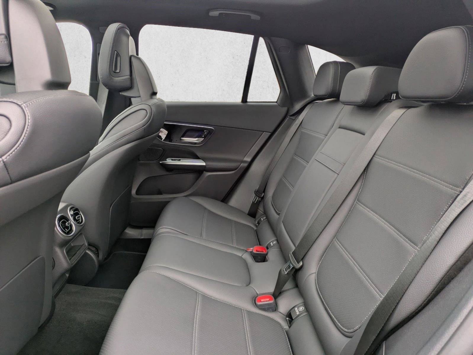 New 2026 Mercedes-Benz GLC 300 4MATIC image 19