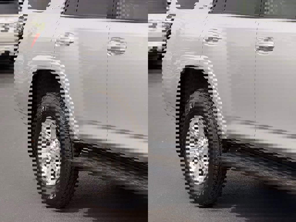 Certified 2024 Toyota 4Runner SR5 Premium image 8