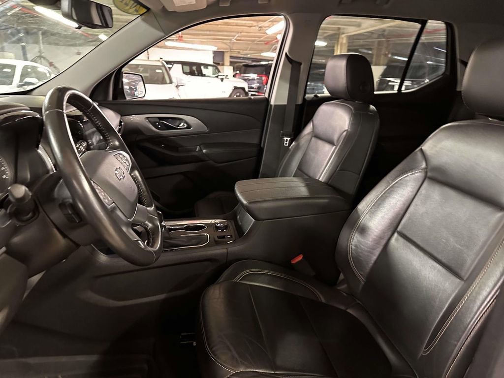 Used 2021 Chevrolet Traverse RS w/ LPO, Floor Liner Package AWD/4WD image 15